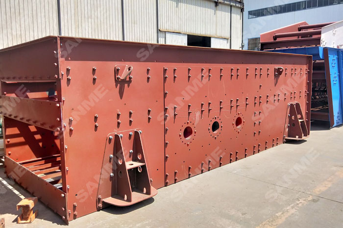 在砂石骨料生產(chǎn)線中影響振動(dòng)篩可靠性因素有哪些？