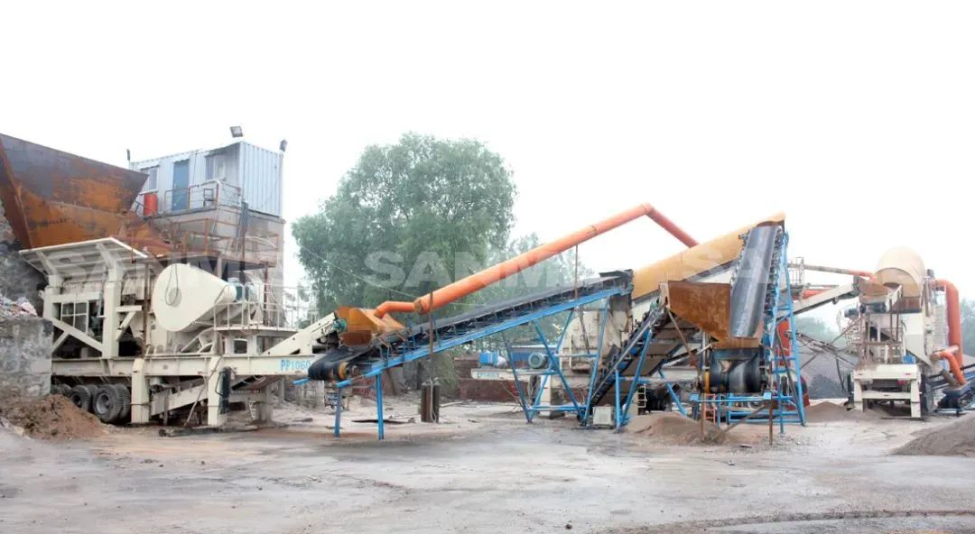 時(shí)產(chǎn)值近600萬！山美移動(dòng)式破碎篩分一體站助力江蘇高碳鉻鐵礦破碎項(xiàng)目建設(shè)