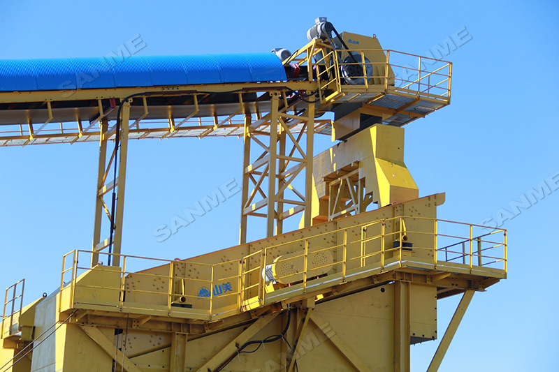 機(jī)制砂生產(chǎn)線選固定式還是移動(dòng)式？理性選擇提升生產(chǎn)效率