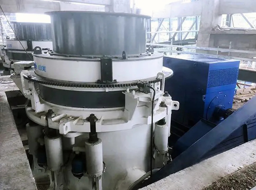 SMS8000DC大型多缸液壓圓錐破碎機(jī)服務(wù)于湖南常德時產(chǎn)1000噸鵝卵石骨料項(xiàng)目